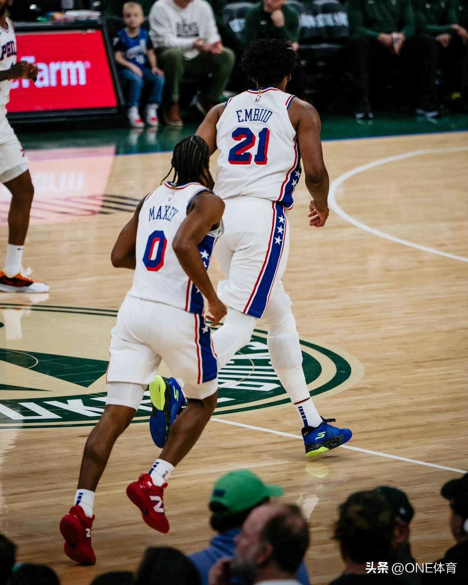 爱游戏体育-关于转折点费城76人止住颓势，德国杯关键时刻攻防权衡，球迷炸锅，心理建设被强调的信息