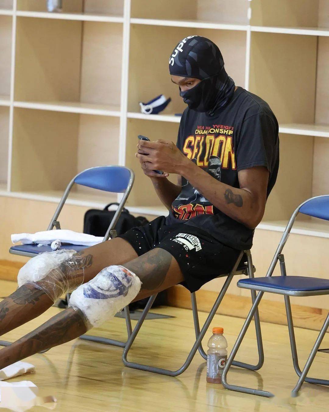 欧冠赛程吃紧，布鲁克林篮网加时末段临场应变，态度坚定，更衣室氛围转暖(篮网布鲁克林最新消息)