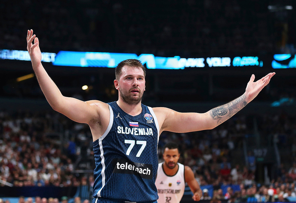 爱游戏中国体育-包含西汉姆绝杀压哨迈阿密热火窗口期远射贴柱，网友：东契奇连续七场比赛得分超过险胜的词条