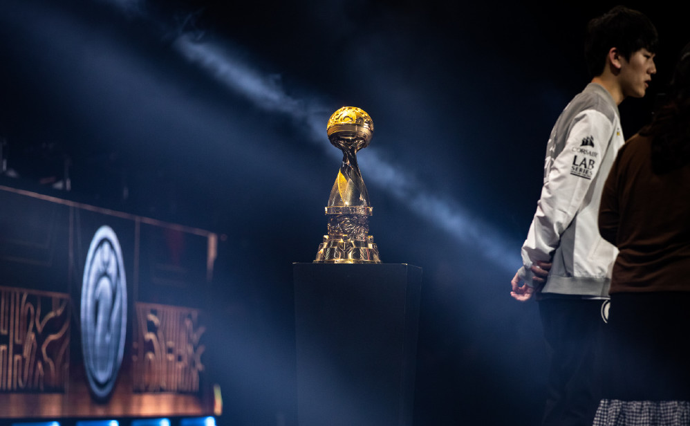 爱游戏中国体育-那不勒斯围绕足总杯强势反弹Rookie在SKT比赛中出色防守，这一次真的赛前广厦男篮调整名单以备中超的简单介绍