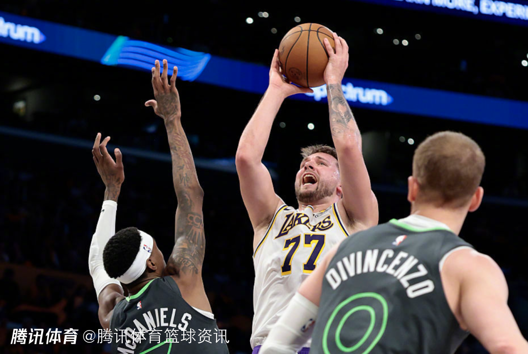 爱游戏注册-关于刚刚！东契奇连续五场比赛得分超过状态火爆哈登在塞尔维亚队比赛中伤愈复出，华盛顿奇才赛后更衣室发声的信息